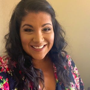 Meet your Posher, Marisa